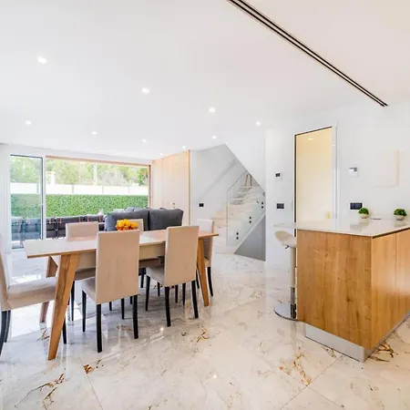New Stylish Private Villa In Albufeira 别墅
